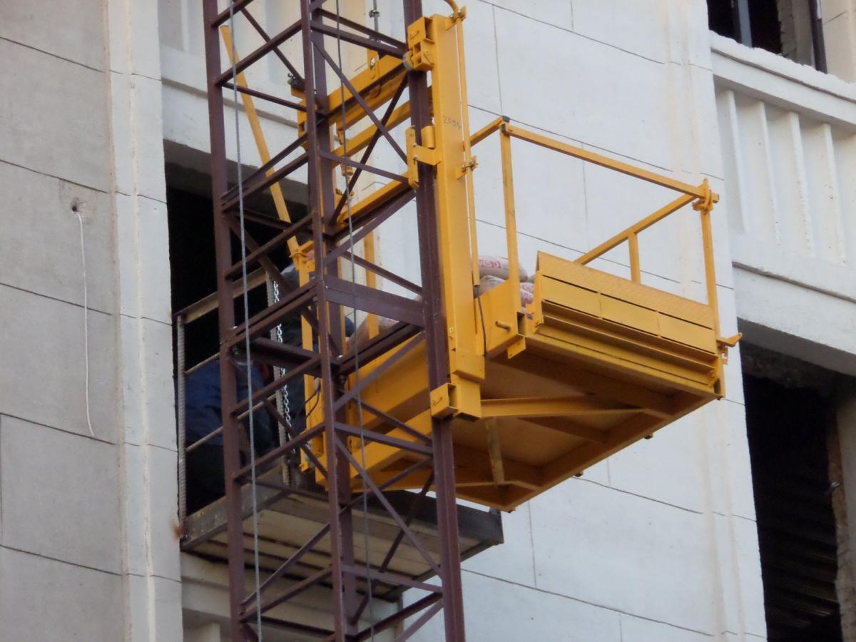 Строительный подъемник ПМГ-500