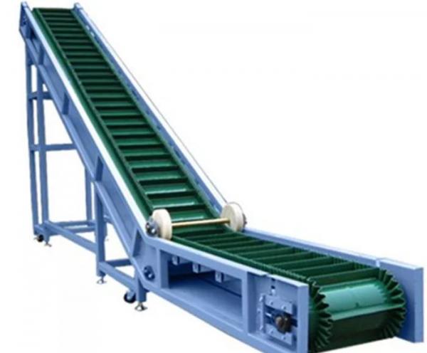 Конвейер с гофробортами